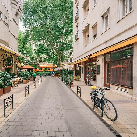 Oasis At Paulay Ede Street Ii